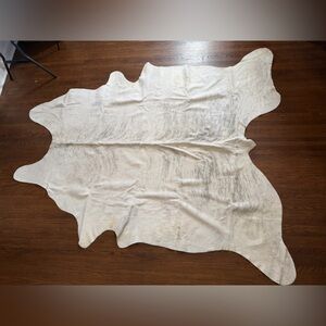 Large Texas Cream Cow Hide Rug